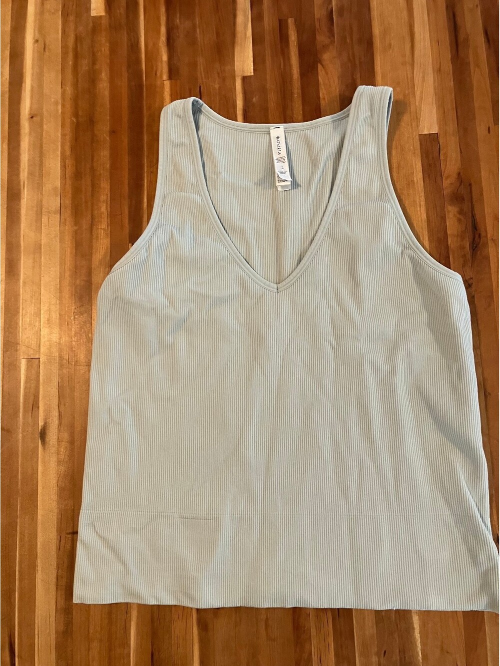 Athleta Aurora Tank Womens L Sage Green Ribbed V Neck Sleeveless Top